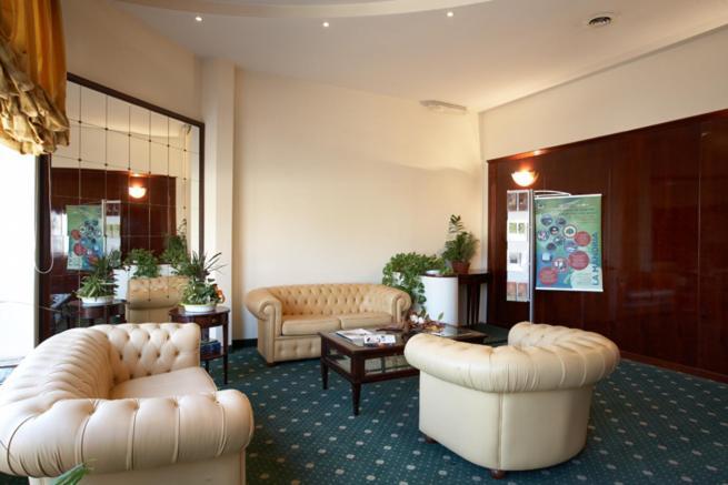 Dropiluc Hotel Druento ภายนอก รูปภาพ